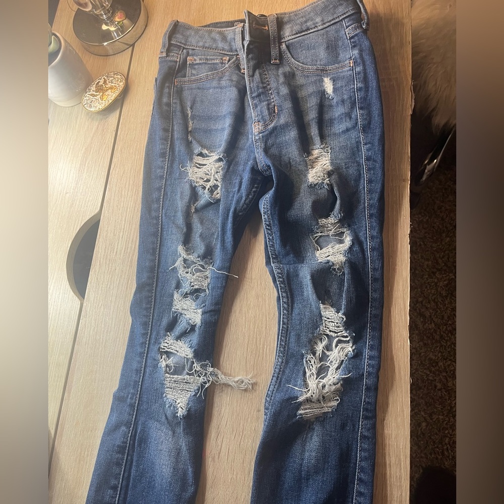 HOLLISTER JEANS